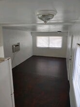 Building Photo - 271 Ellis St