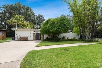 Building Photo - 3304 W El Prado Blvd