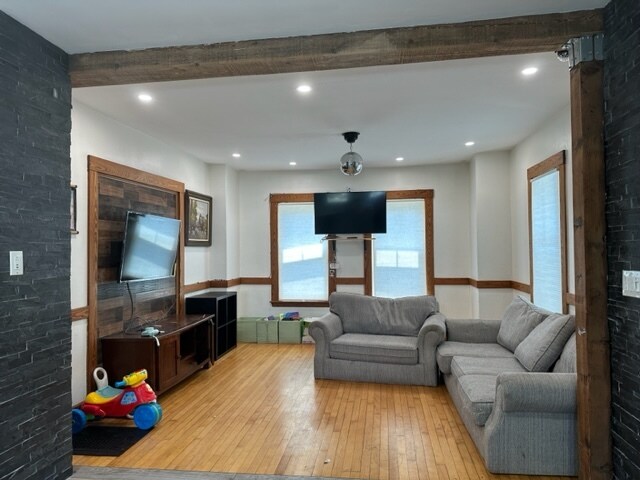 Foto principal - 122 Beacon St