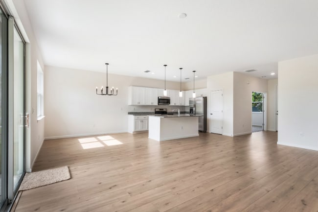 Building Photo - 3747 Watercliff Cir