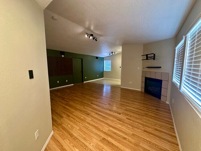 Foto del edificio - 11309 Miravista Pl SE