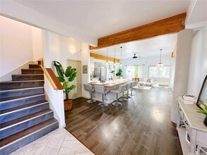 Building Photo - 2578 Pacific Heights Rd