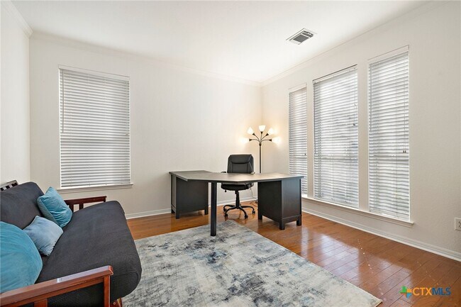 Building Photo - 13039 Scofield Farms Dr