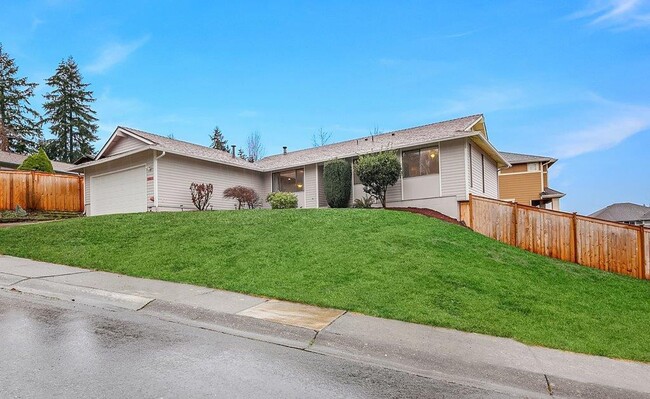 Building Photo - 3bd/1.75ba Redmond Home
