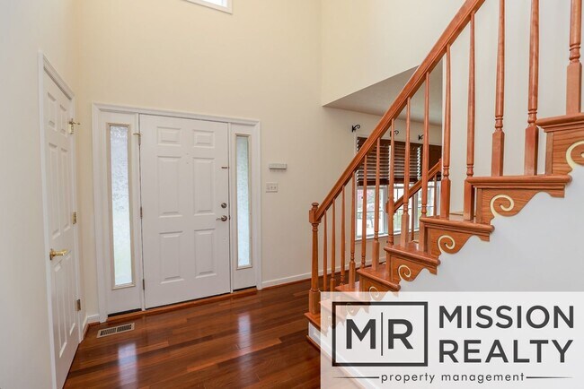 Foto del edificio - -- ACT FAST!  4 BED 2.5 BATH HOME IN LOVEL...