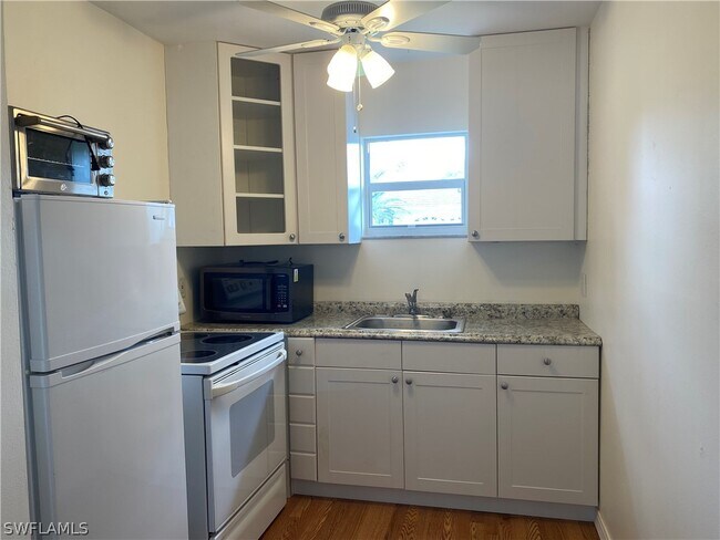Building Photo - 3616 McComb Ln