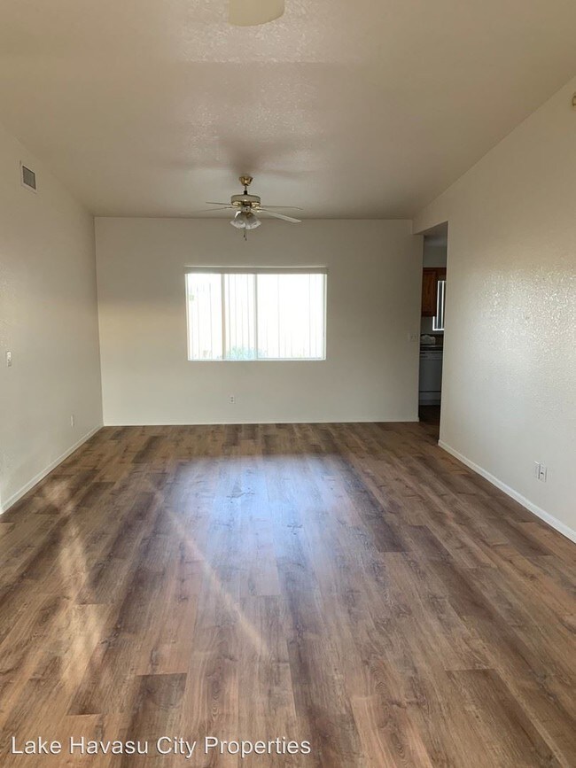 Foto del edificio - 3331 Tomahawk Dr