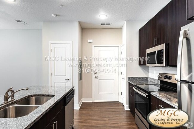 Foto del edificio - Brighton Crossing - 3rd Floor - Upgraded Elegance, Everyday Comfort