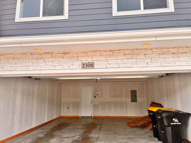 Building Photo - 3BR 2.5ba Townhome in Waukee