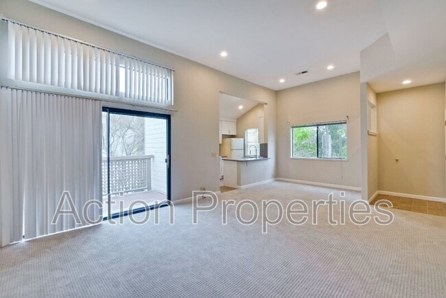 Photo - 1341 Meadow Ridge Cir House