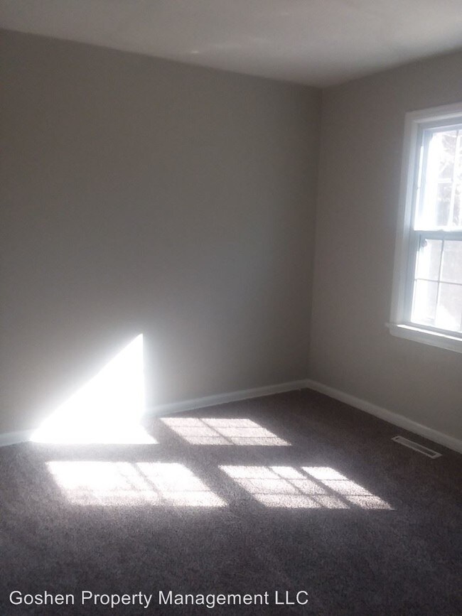 Building Photo - 2 br, 1 bath House - 936 N Pershing