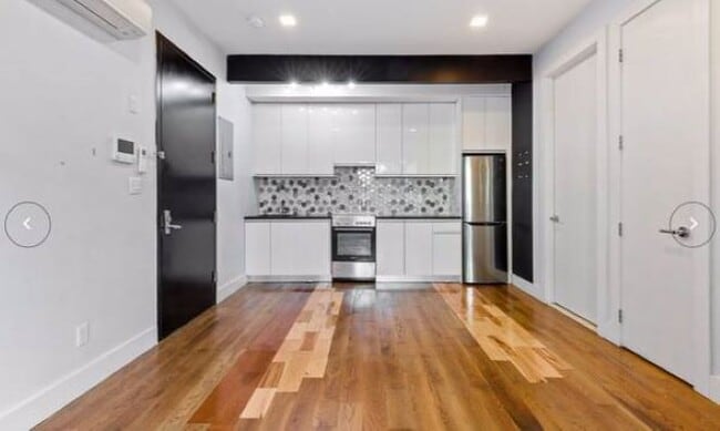 Foto del edificio - 665 Rutland Rd
