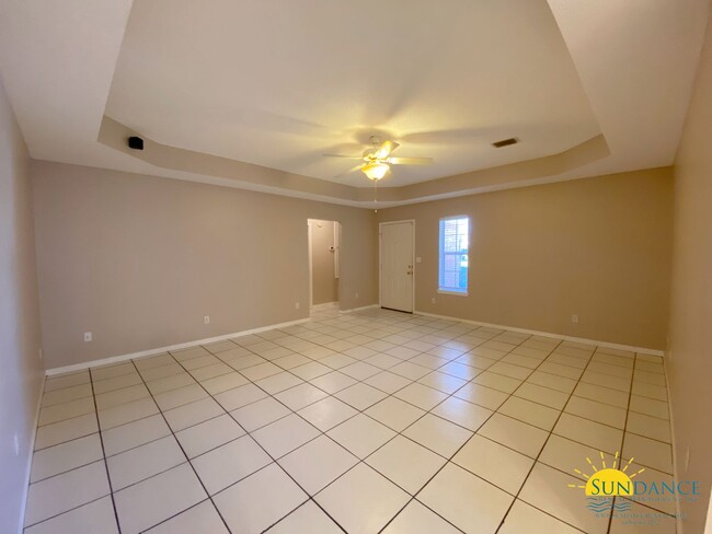 Building Photo - Gorgeous 3 Bedroom Home in Fort Walton Beach