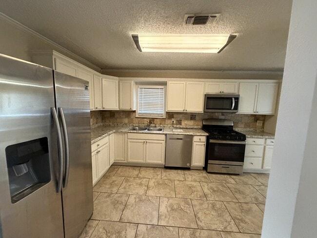 Building Photo - 4016 32nd St