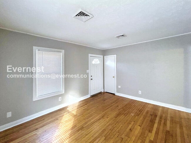 Building Photo - 2919 Creighton Rd