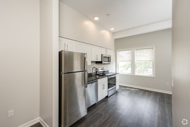 1BR, 1BA - 550SF - Kitchen/Dining Room - The Bradford