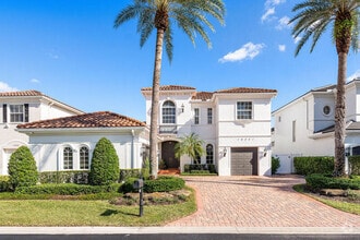 Building Photo - 16251 Bristol Pointe Dr