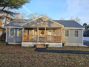 Building Photo - 458 West St