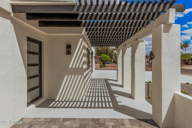 Foto del edificio - 6712 E Pershing Ave