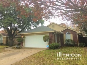 Building Photo - 405 Loma Alta Dr Building Photo - 405 Loma Alta Dr