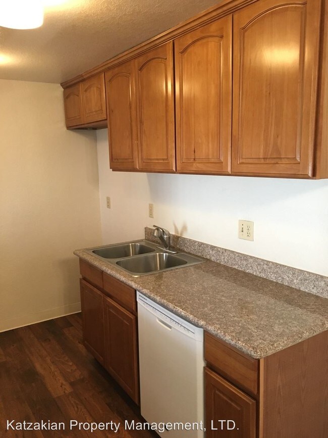 Building Photo - 9509-9509 Cody Way