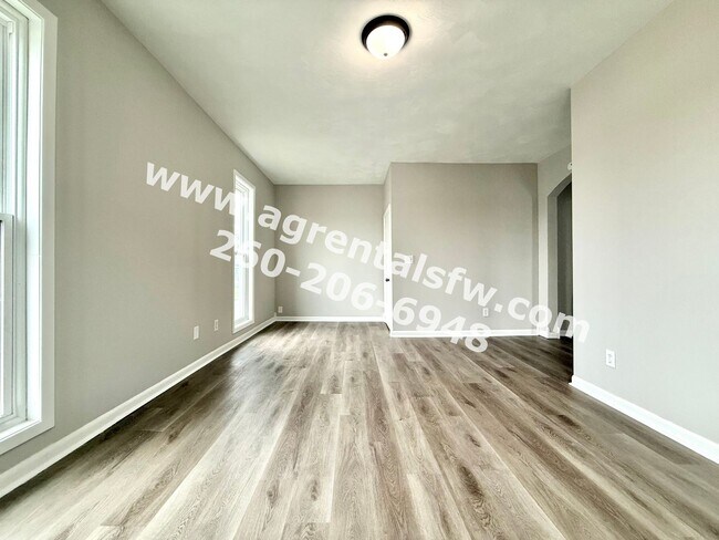 Foto del edificio - 615 S Jefferson St