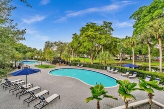 Building Photo - Nottingham Pine Luxury Apartment Homes - U...