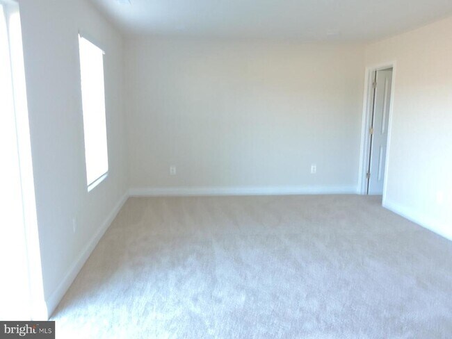 Building Photo - 35120 Wright Way
