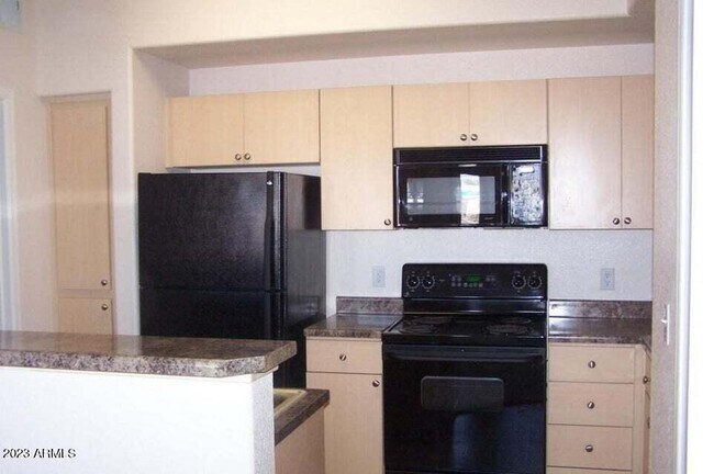 Foto del edificio - 18416 N Cave Creek Rd