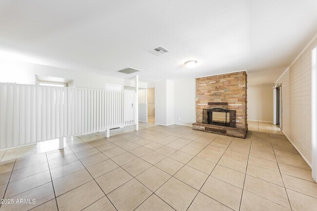 Foto del edificio - 5514 W Monterosa St