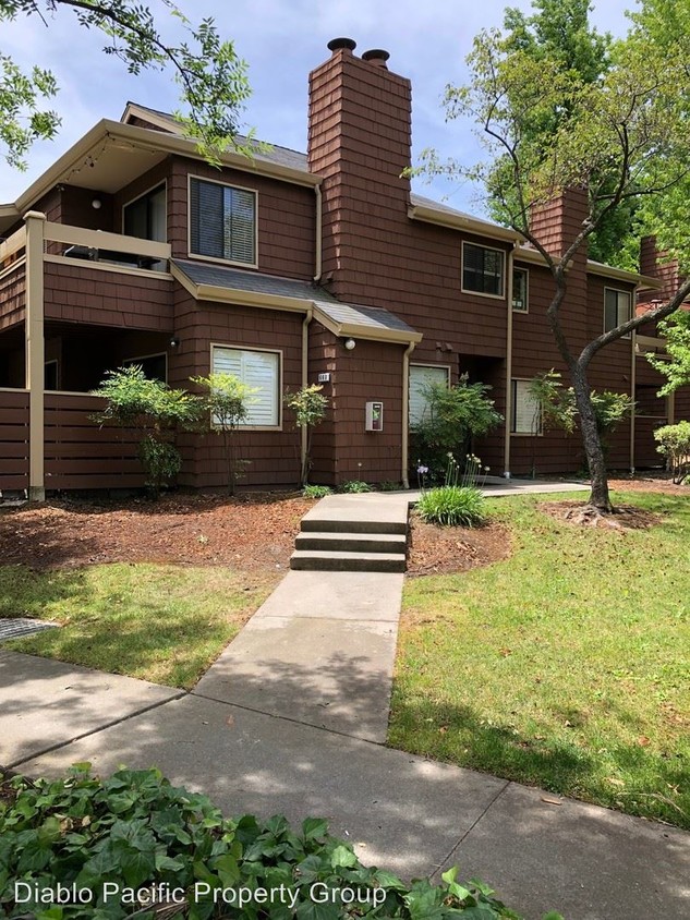 Primary Photo - 2 br, 2 bath House - 660 Fig Tree Lane