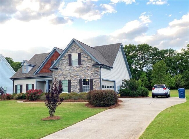 Foto del edificio - 2400 Avalon Drive