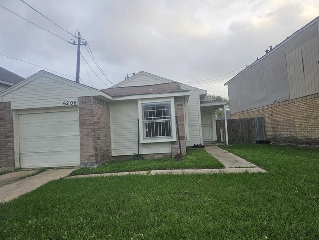 Building Photo - 6206 Berkridge Dr
