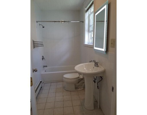 Foto del edificio - 74 Perkins St