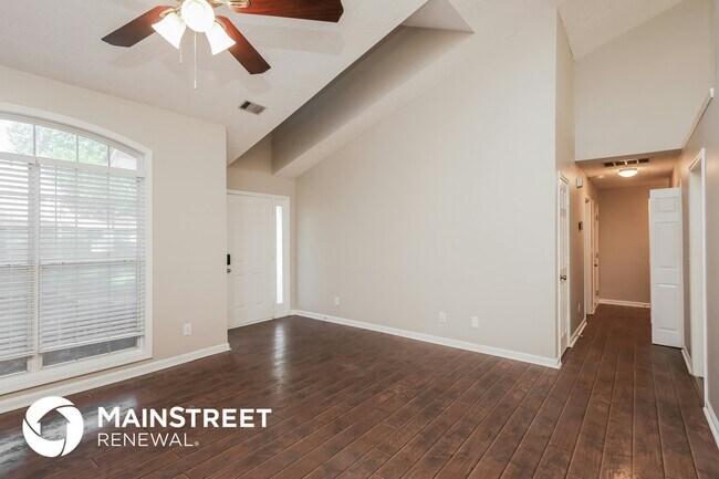 Building Photo - 525 Flintlock Dr