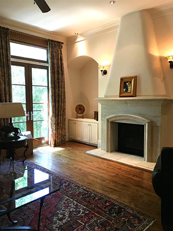 Foto del edificio - 3005 Mid Ln