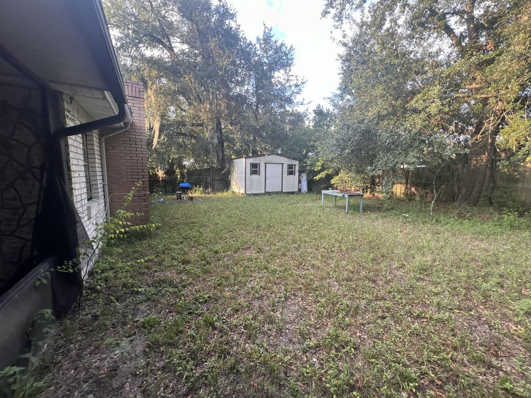 Foto del edificio - 4731 E Castlewood Dr