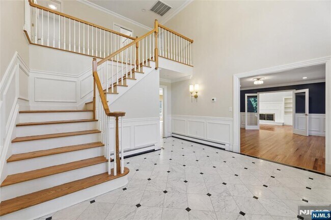 Foto del edificio - 2 W Saddle River Rd