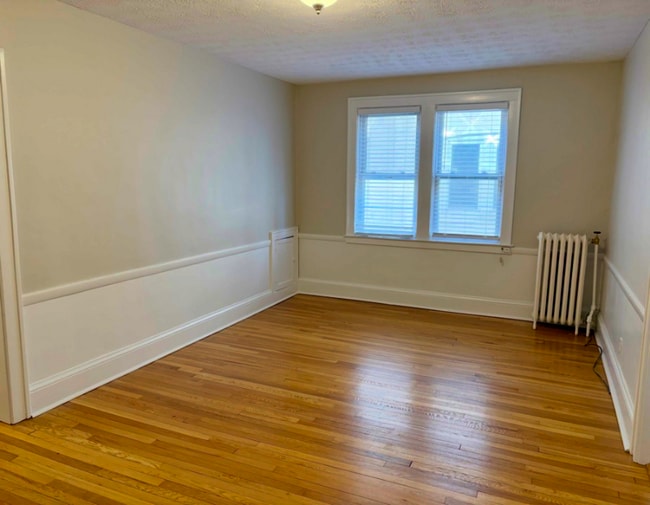 Foto del edificio - 26 Robin Rd