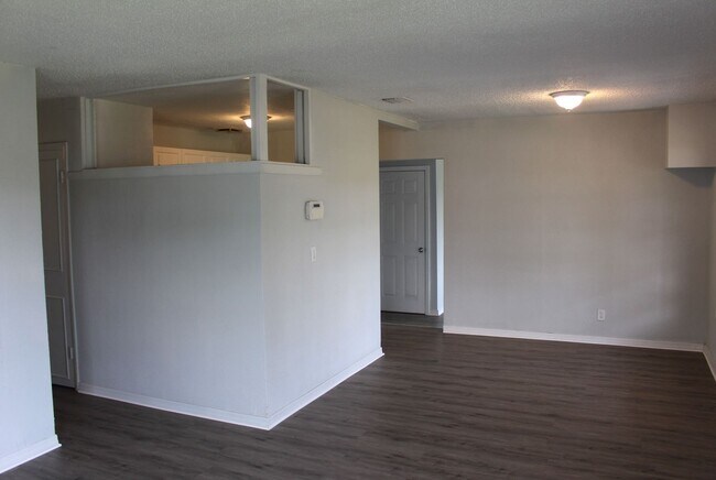 Foto del edificio - Newly Renovated Home in Tangelo Park