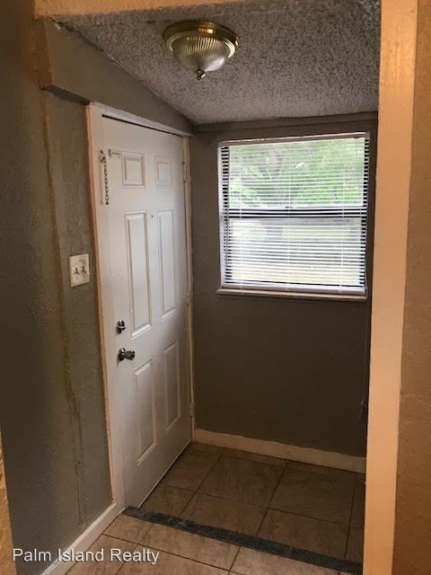 Foto del edificio - 3 br, 1.5 bath House - 1310 15th Ave S