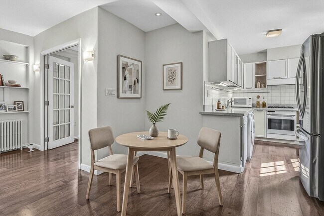 Foto del edificio - 7 Primus Ave