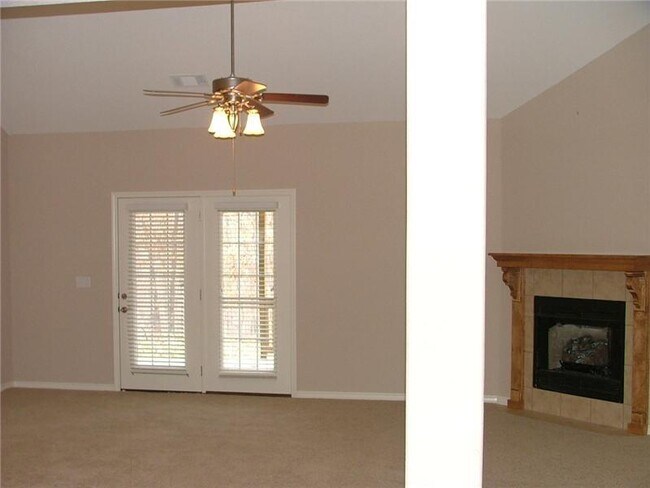 Building Photo - 3 Burwell Dr