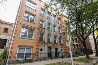 Building Photo - 4060 N Kenmore Ave