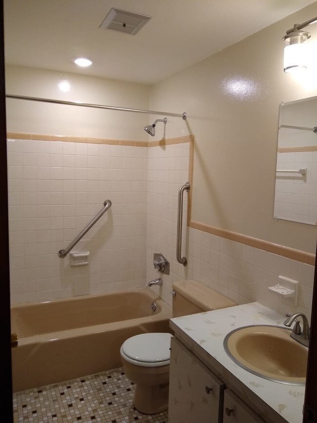 Foto del edificio - 19 Henry St