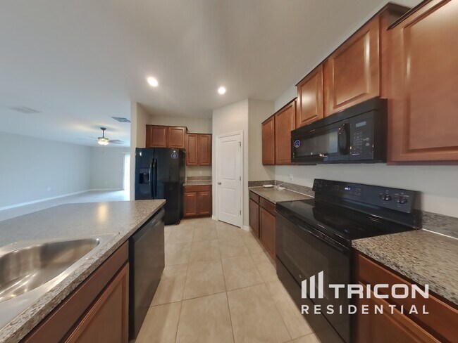 Foto del edificio - 209 Archcliffe Point Pl