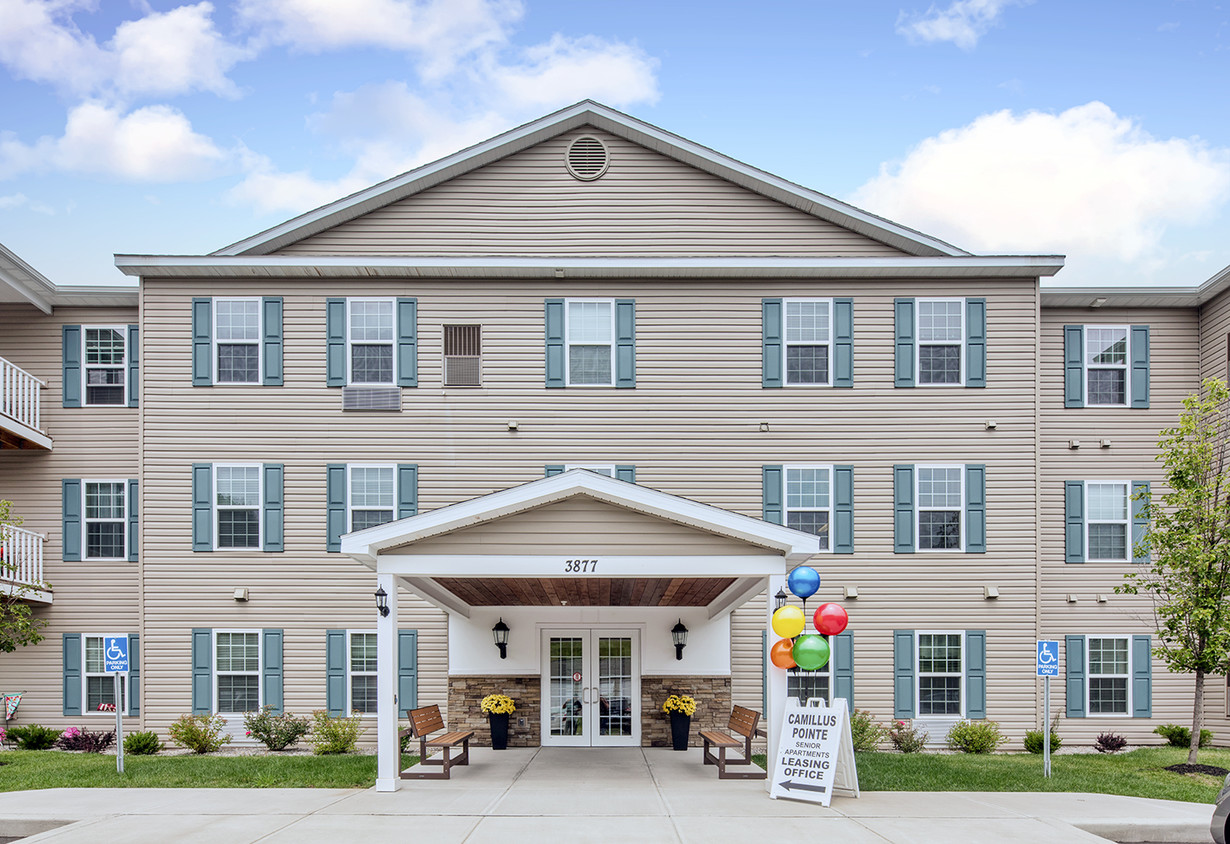 Foto principal - Camillus Pointe Senior Apartments