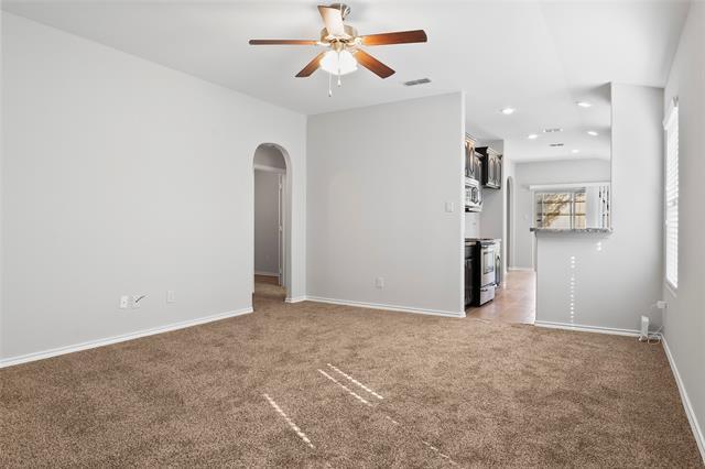 Foto del edificio - 1305 Briarwood Dr