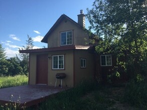 Building Photo - 250 Pheasant Rd