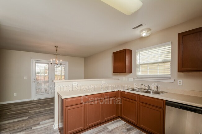 Building Photo - 6017 Herston Rd
